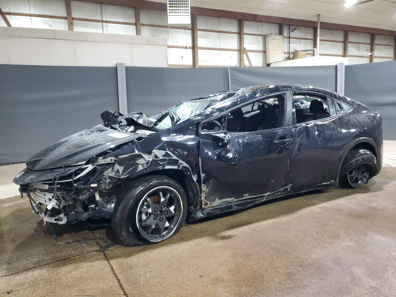 2025 TOYOTA PRIUS