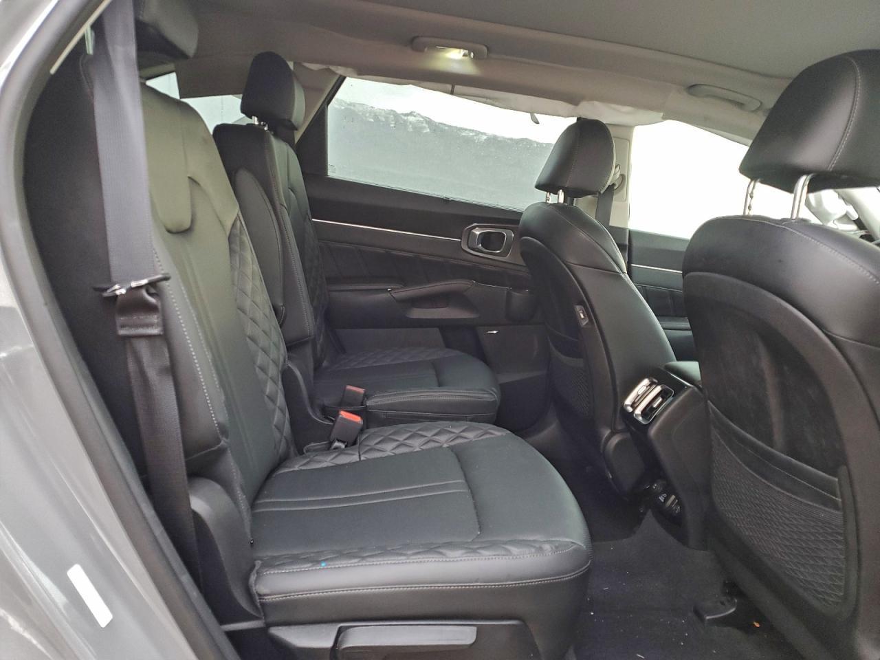 2023 KIA SORENTO