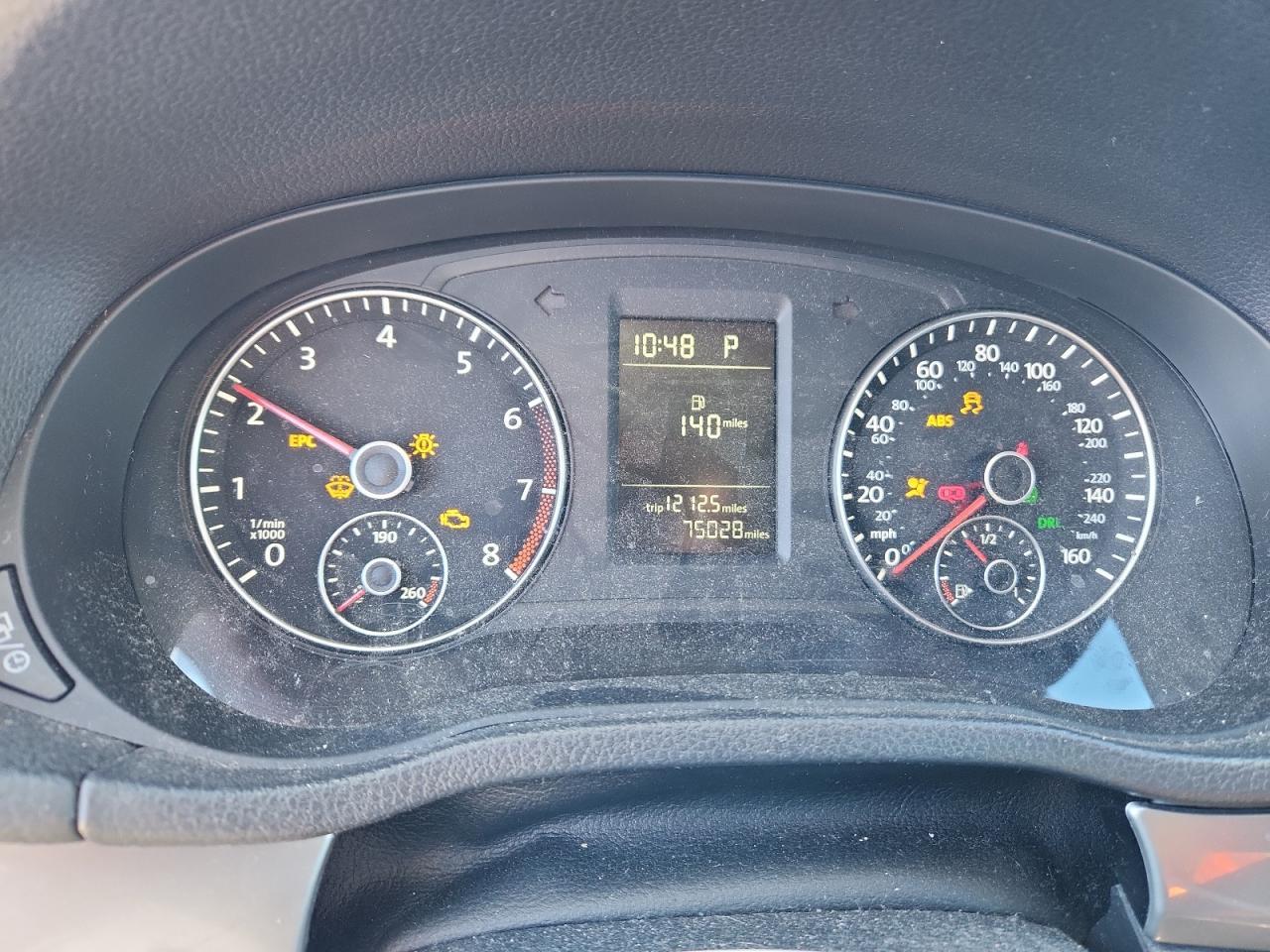 2014 VOLKSWAGEN Passat