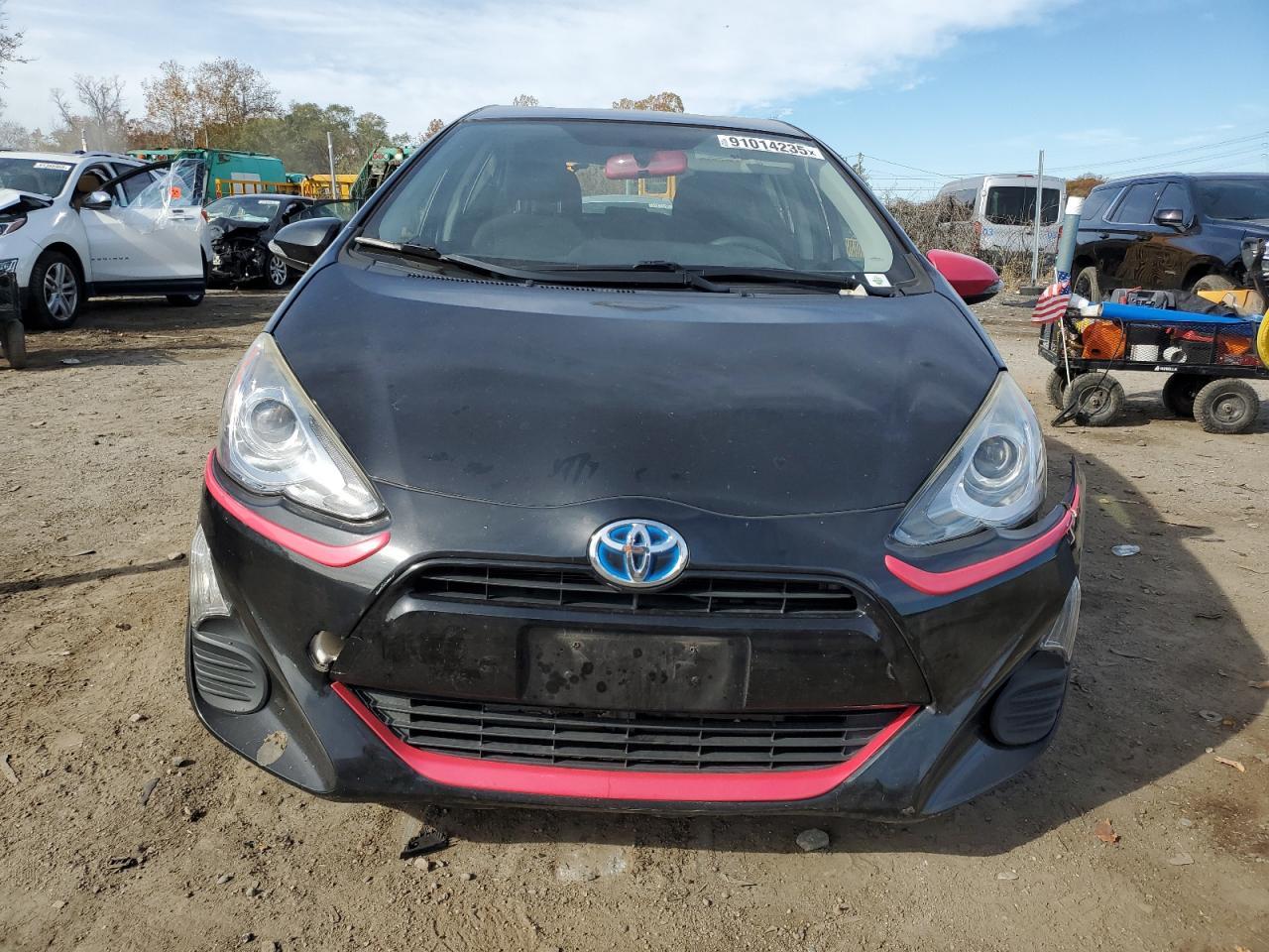 2016 TOYOTA Prius c