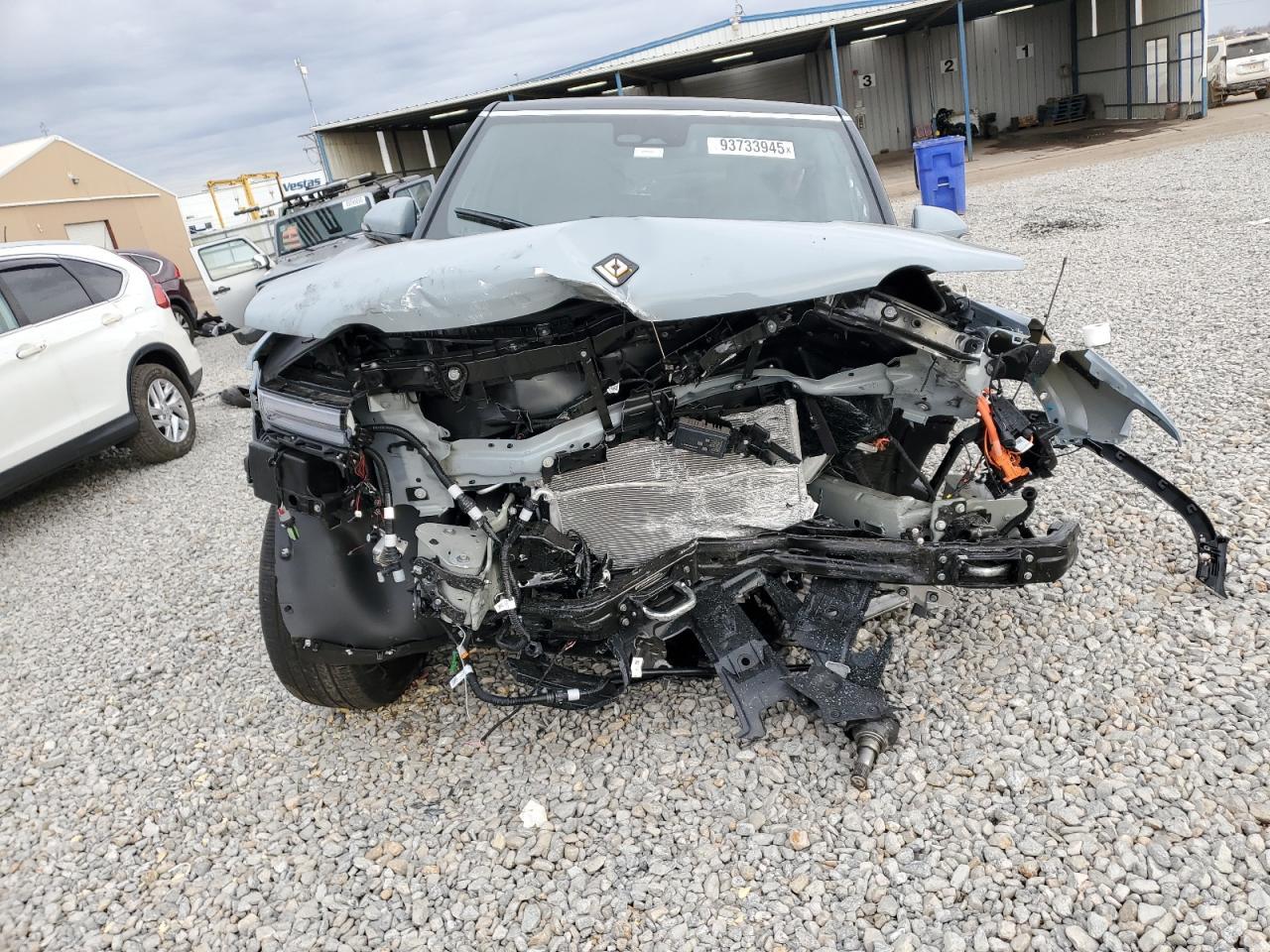2026 RIVIAN R1s