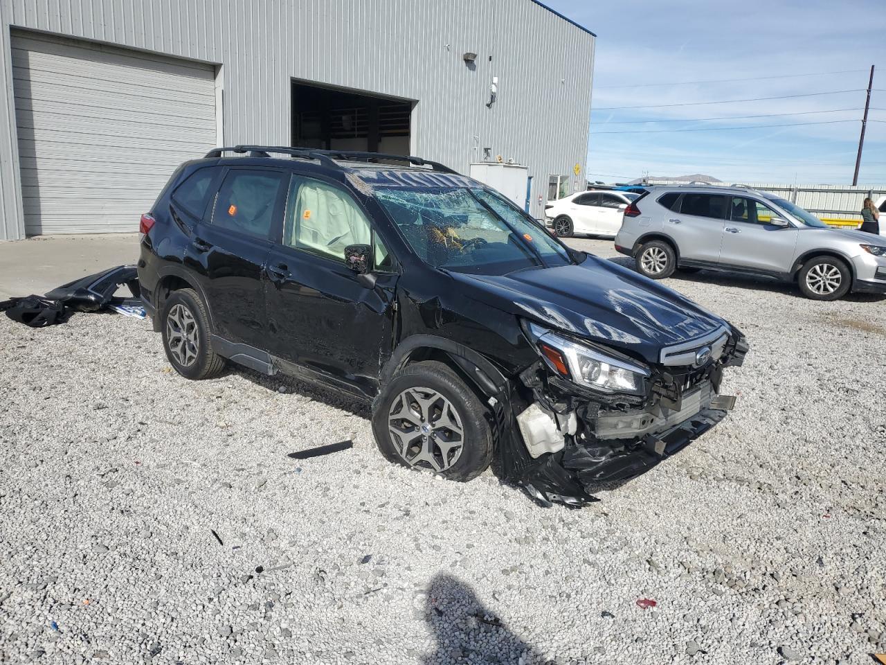 2020 SUBARU FORESTER