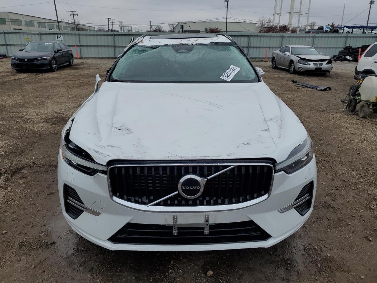 2022 VOLVO XC60
