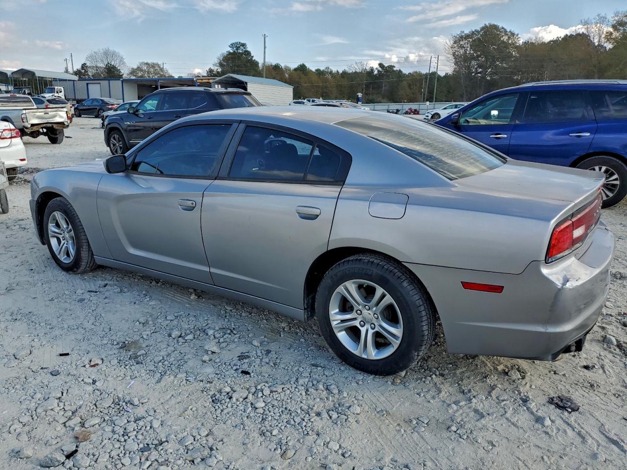 2011 DODGE CHARGER