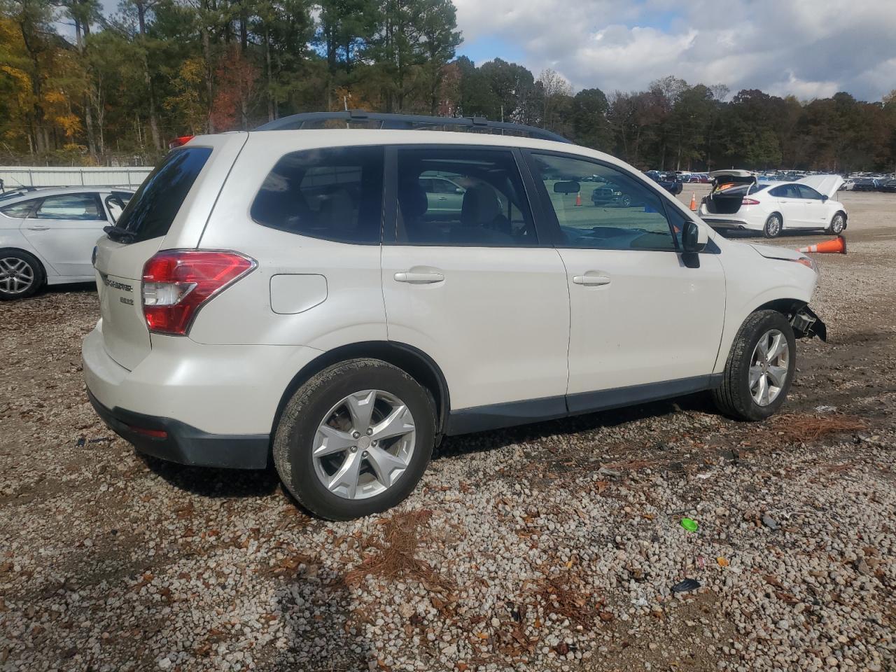 2015 SUBARU FORESTER