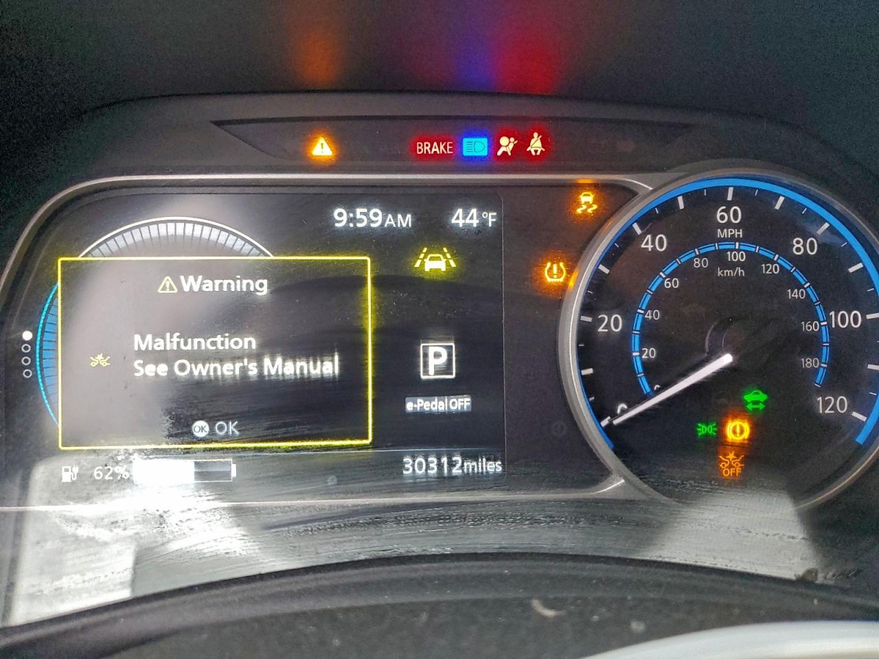 2019 NISSAN LEAF