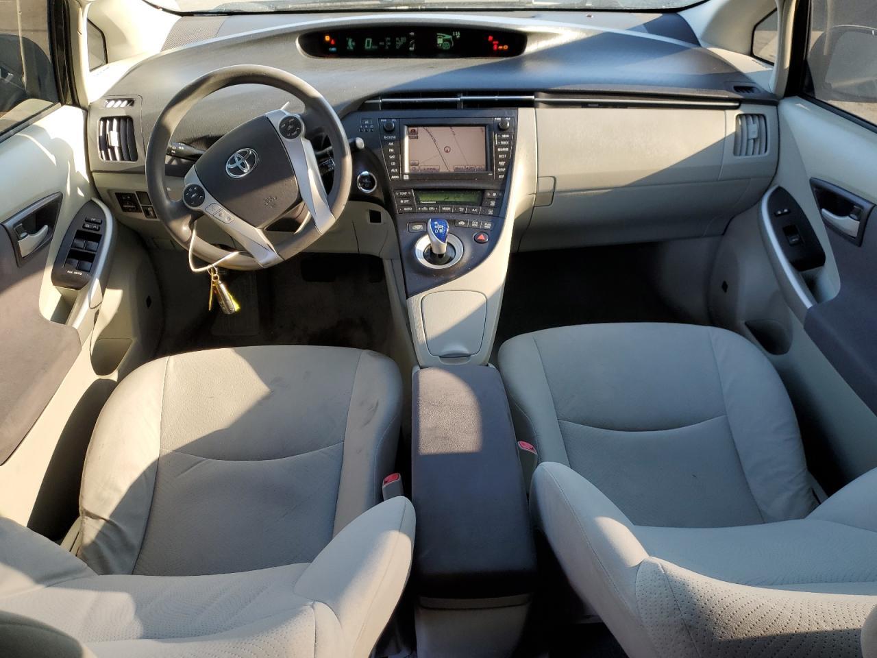 2011 TOYOTA PRIUS