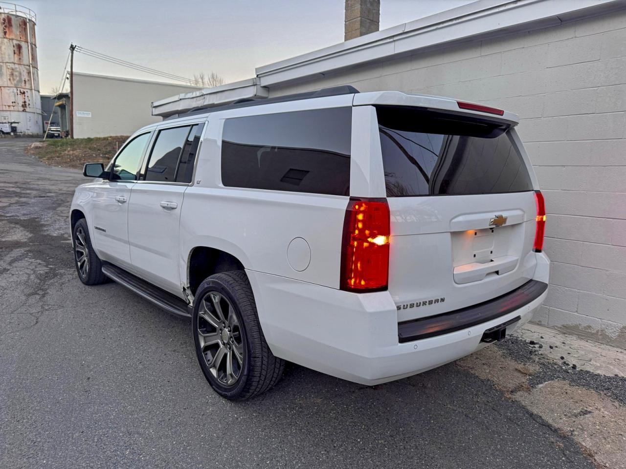 2015 CHEVROLET Suburban