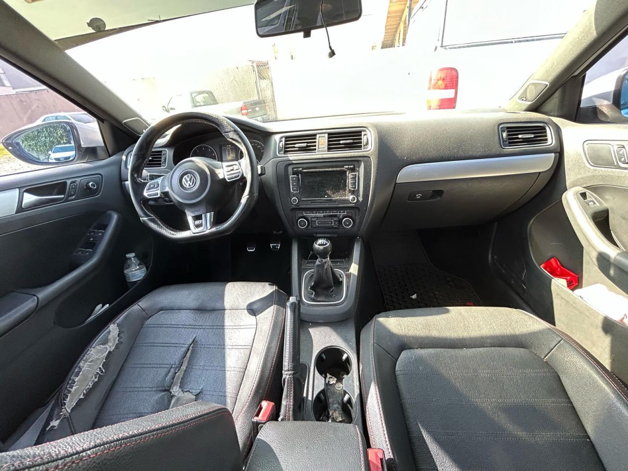 2012 VOLKSWAGEN JETTA