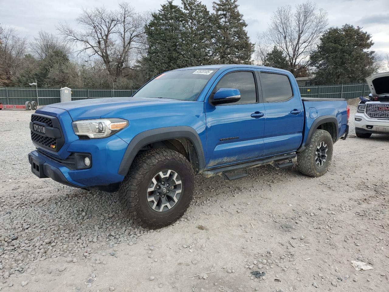 2017 TOYOTA TACOMA