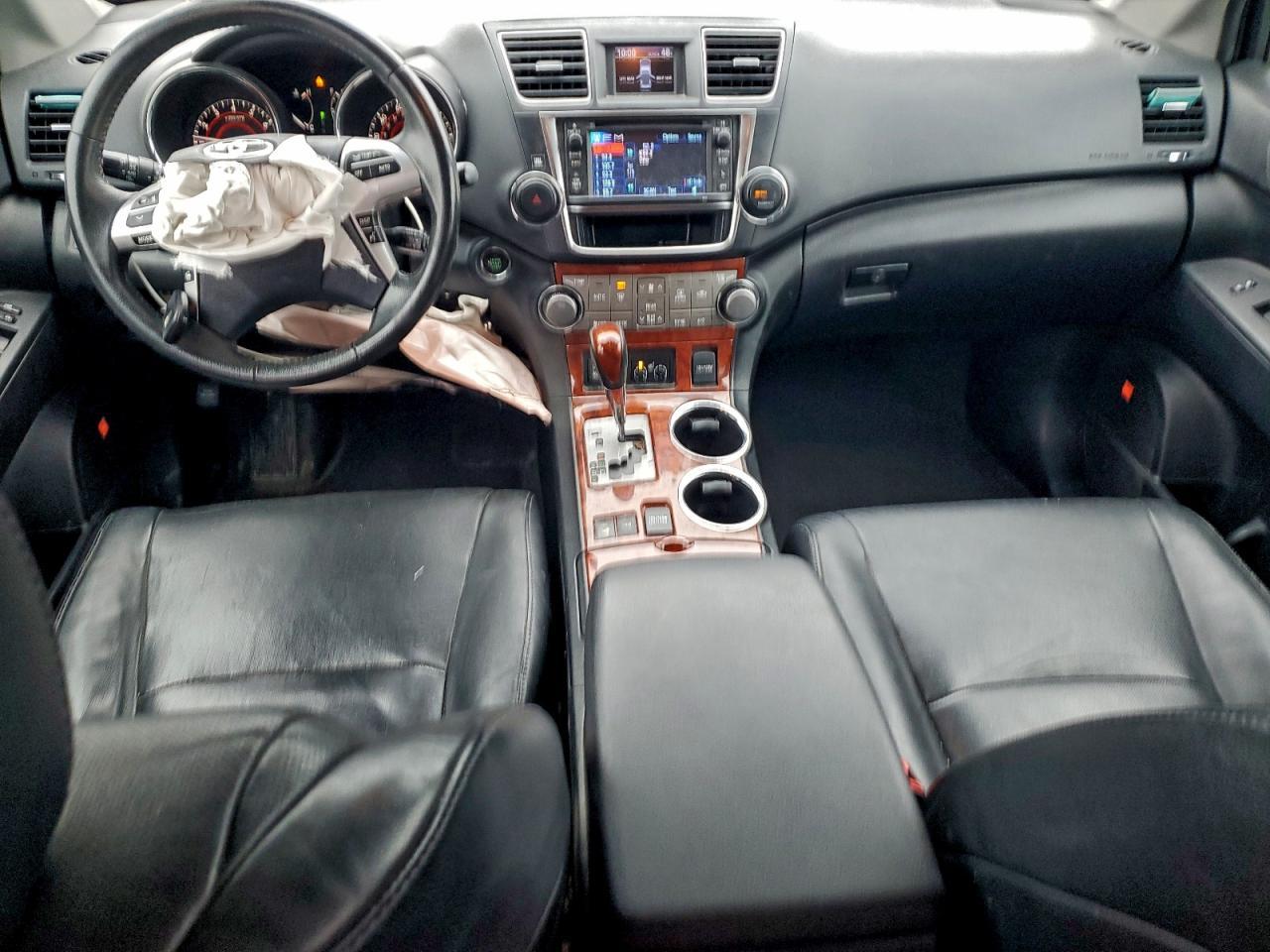2013 TOYOTA HIGHLANDER