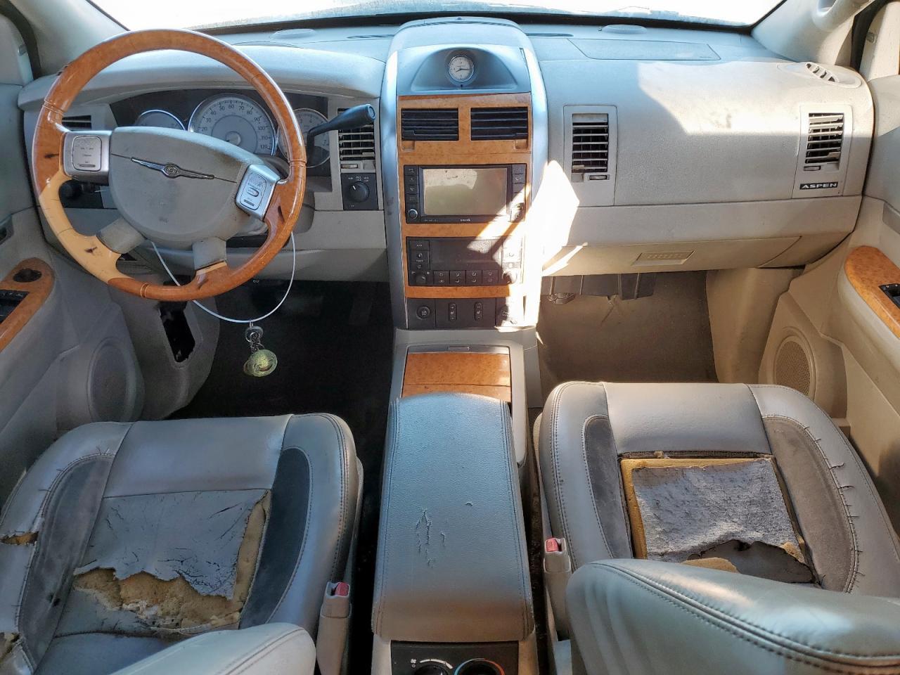 2008 CHRYSLER Aspen