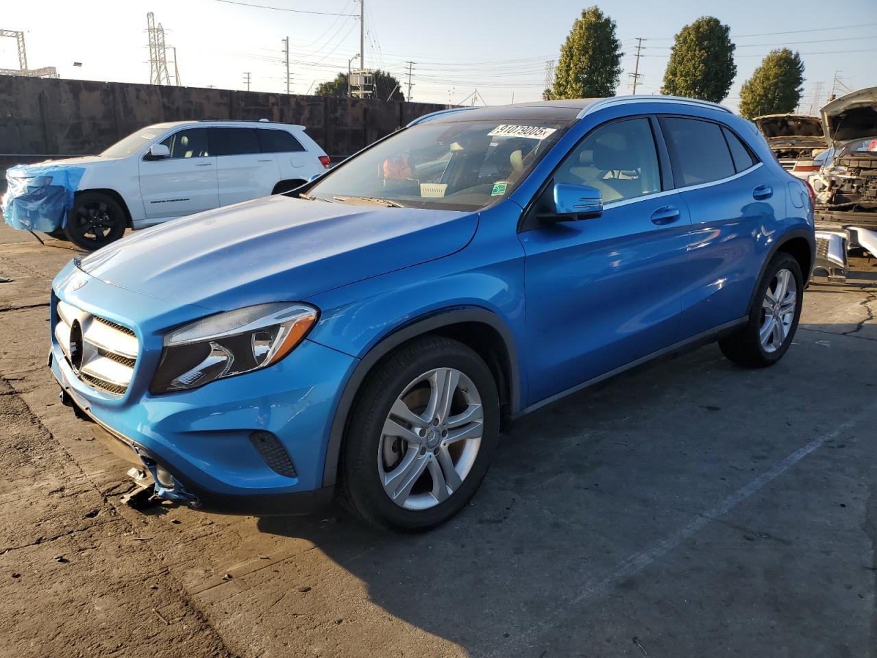 2016 MERCEDES-BENZ GLA-Class