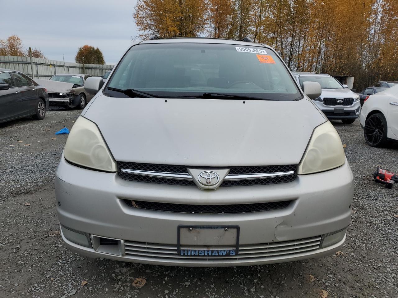 2005 TOYOTA SIENNA