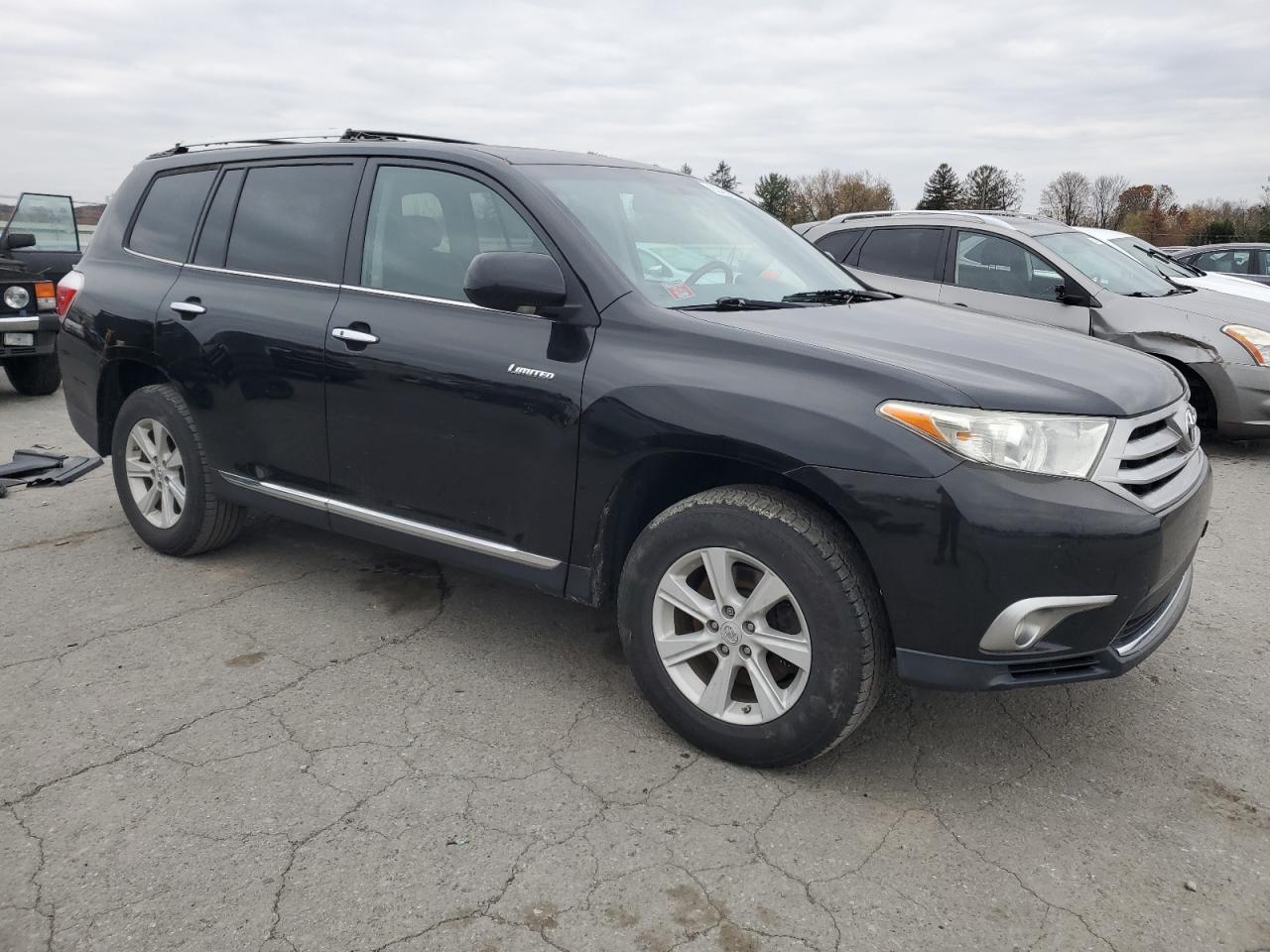 2013 TOYOTA HIGHLANDER