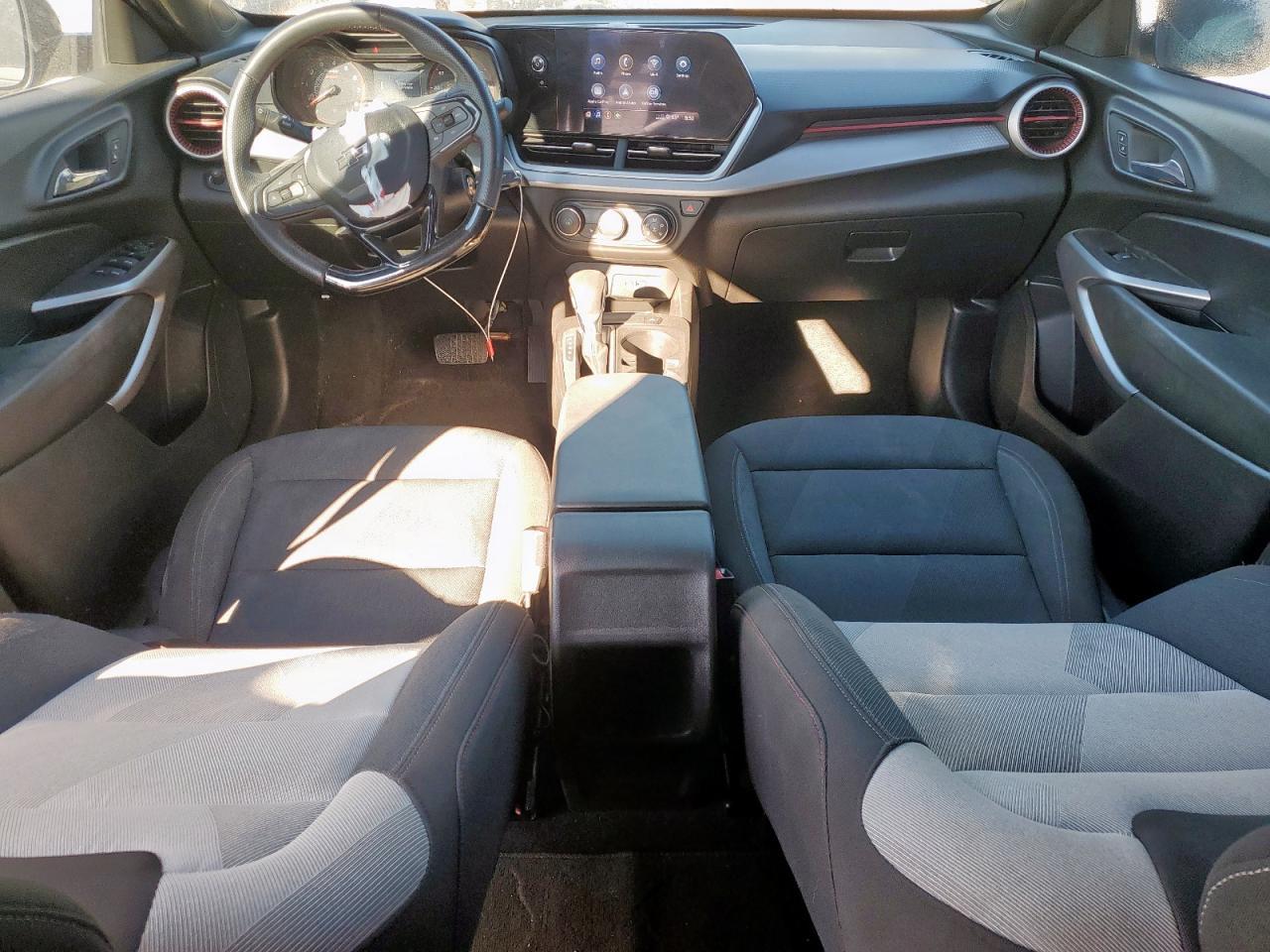 2024 CHEVROLET TRAX