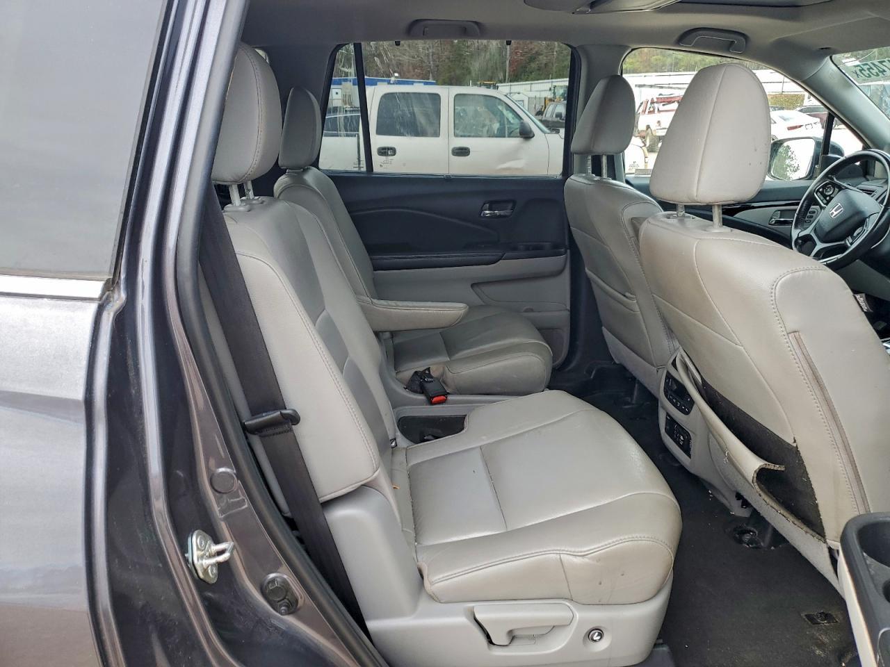 2019 HONDA PILOT