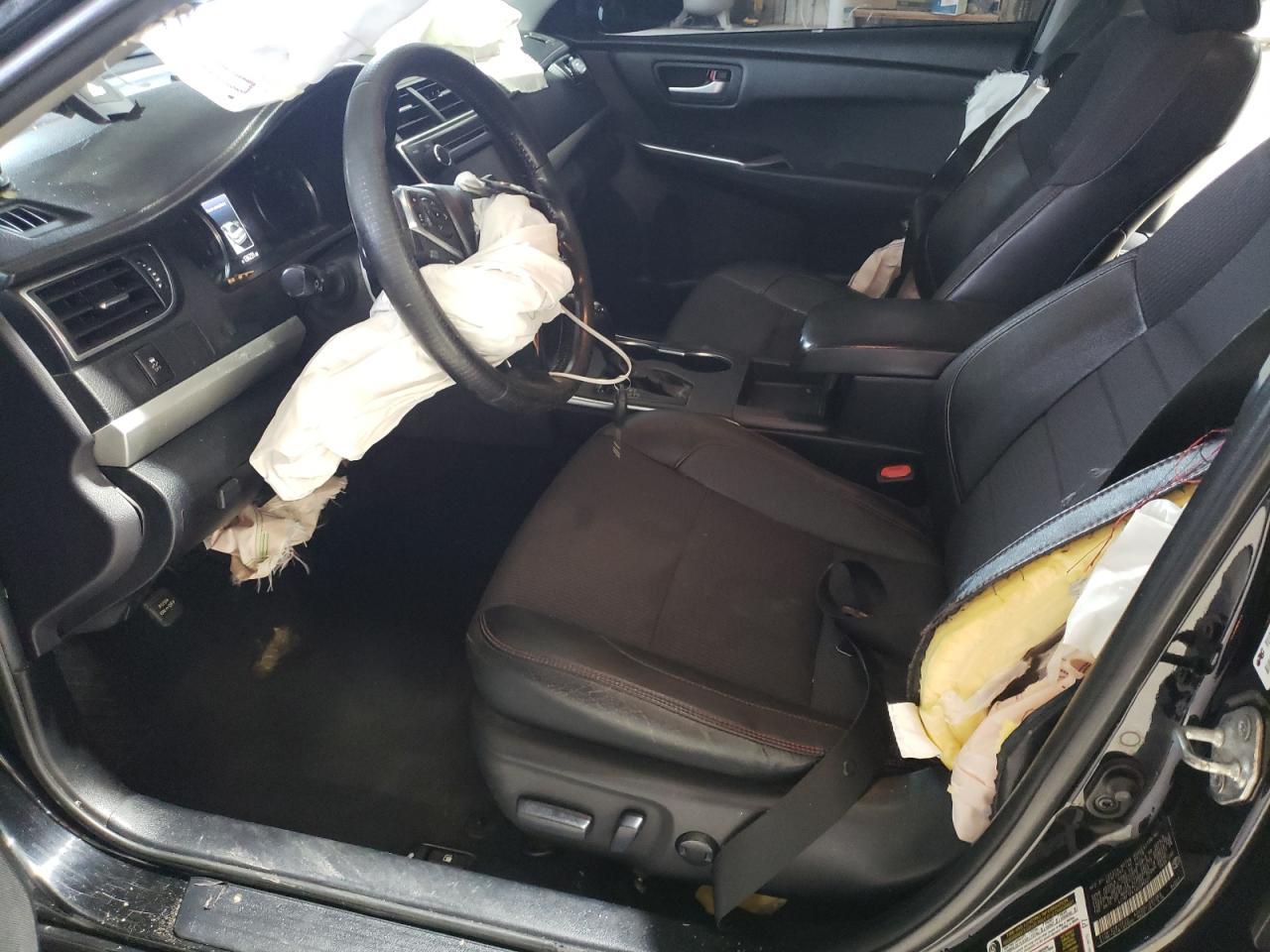 2016 TOYOTA CAMRY