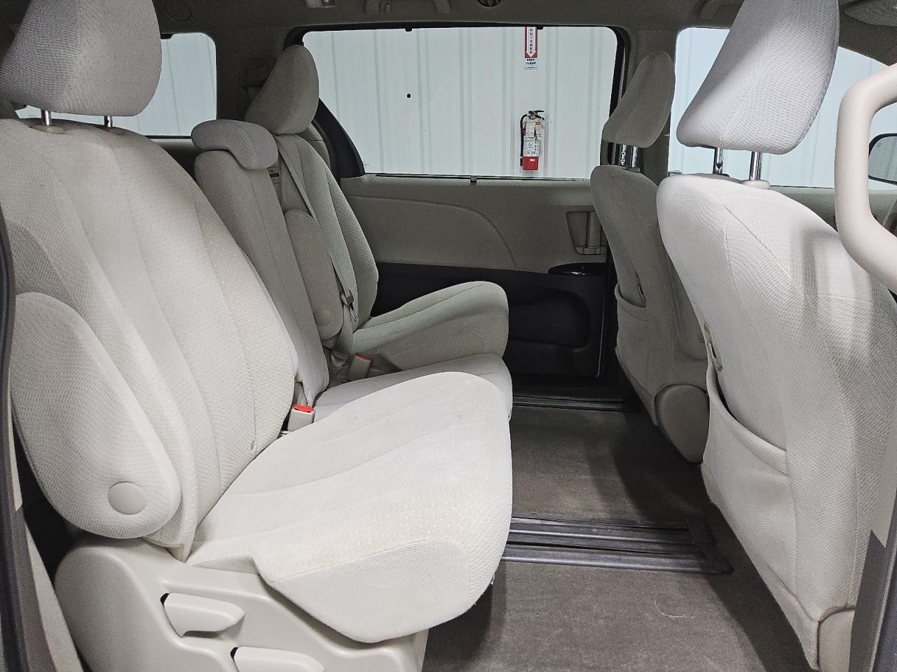 2014 TOYOTA SIENNA