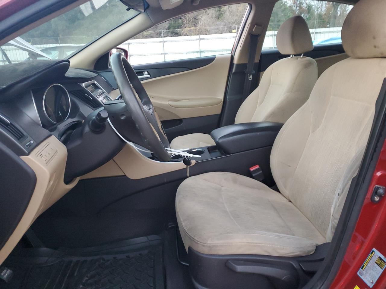 2011 HYUNDAI SONATA