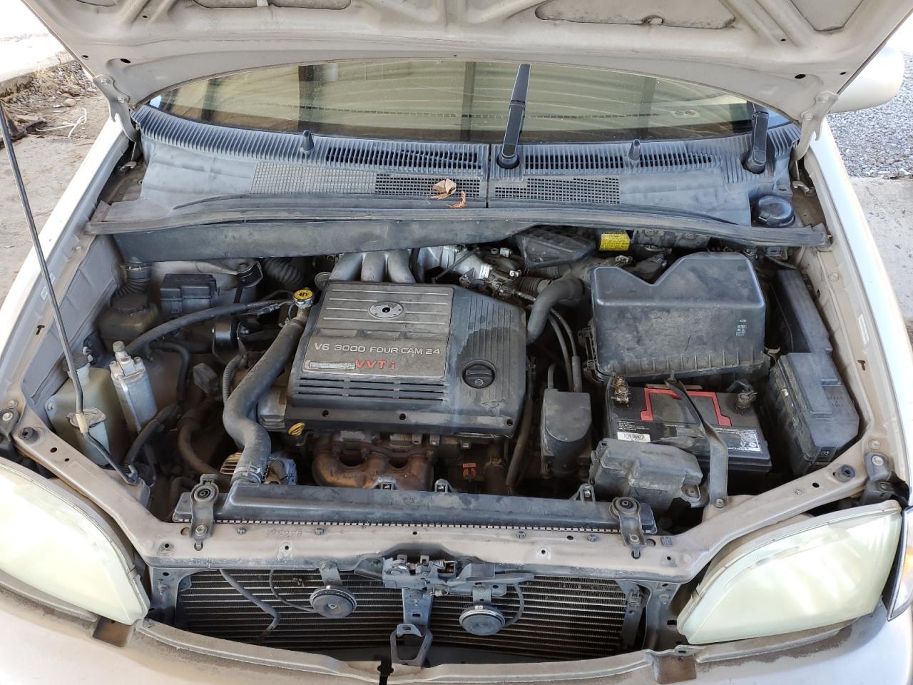 2002 TOYOTA SIENNA