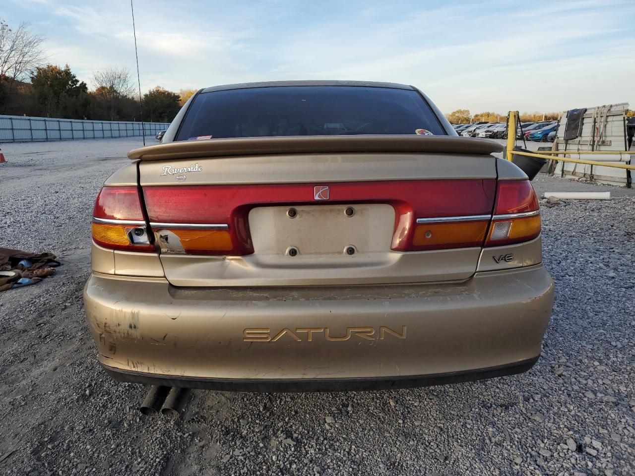 2001 SATURN L300