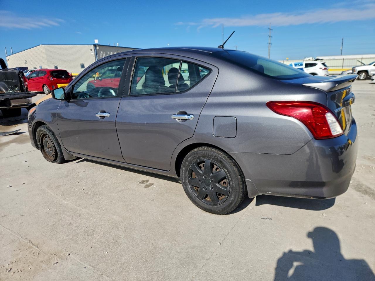 2018 NISSAN VERSA