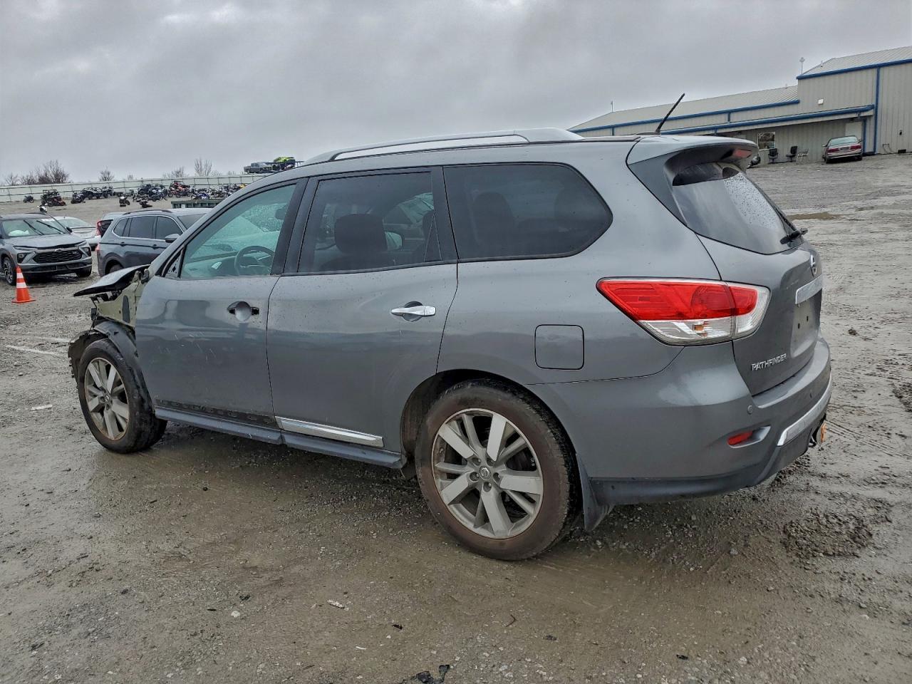 2015 NISSAN PATHFINDER