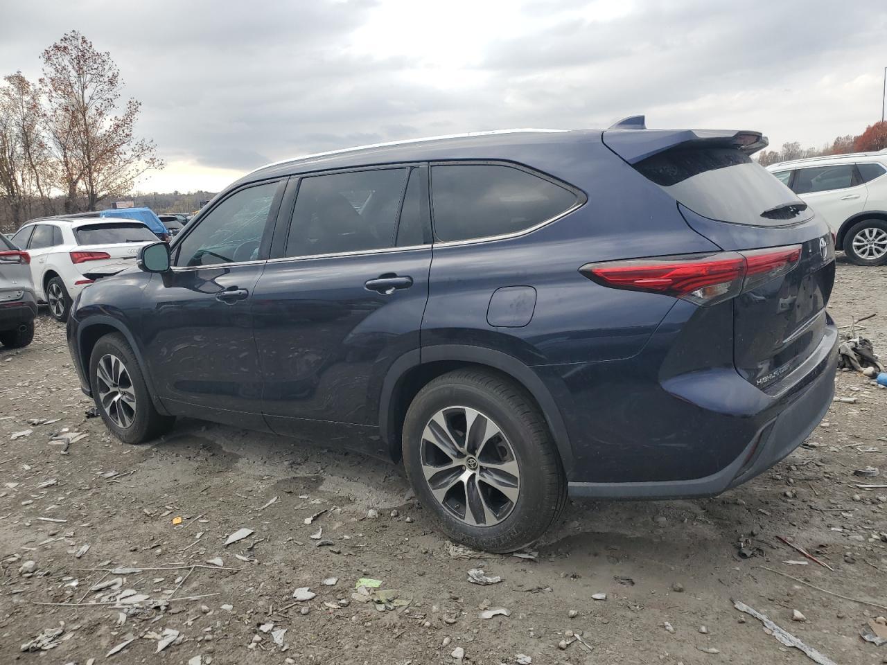 2021 TOYOTA HIGHLANDER