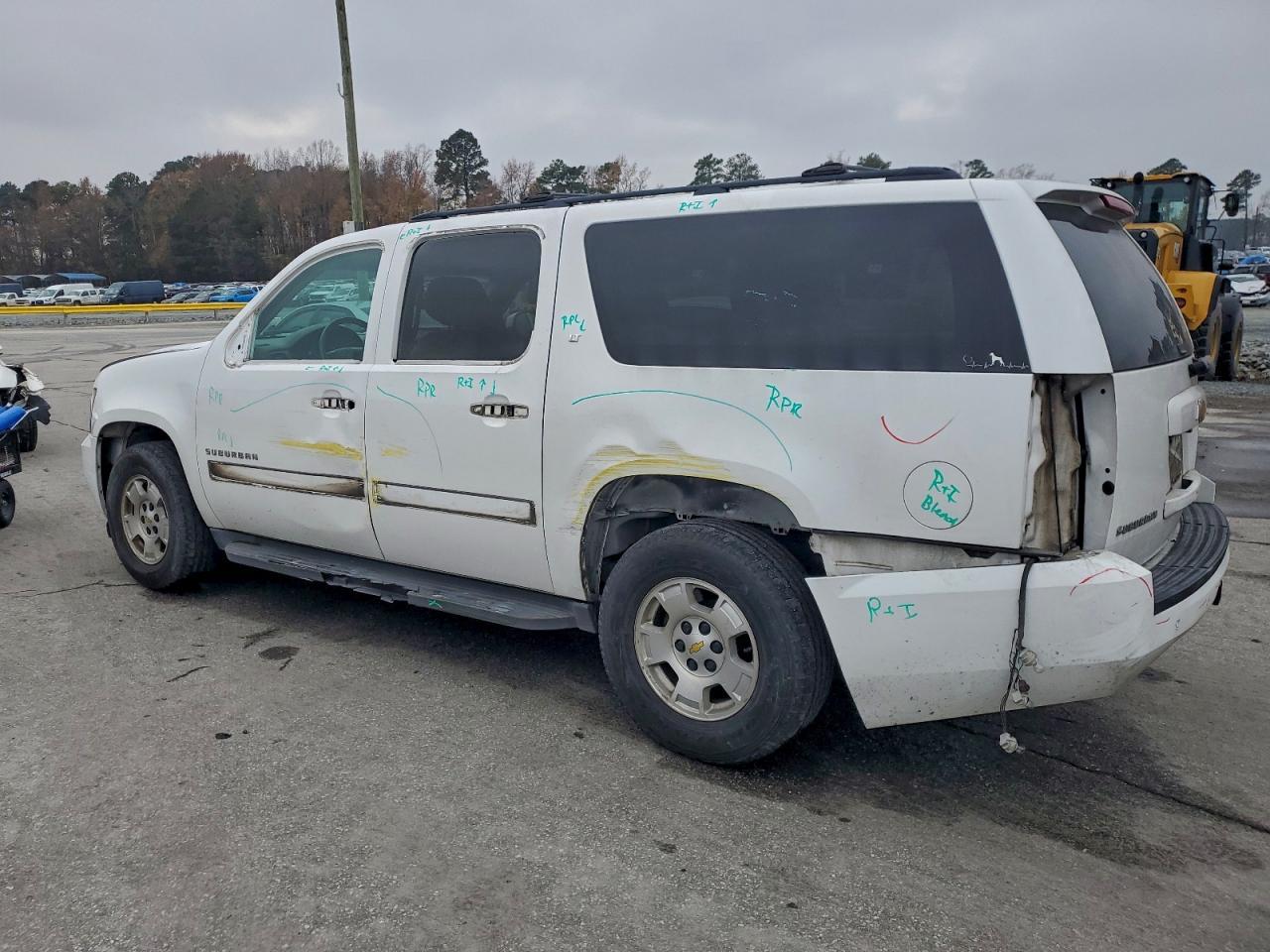 2013 CHEVROLET Suburban