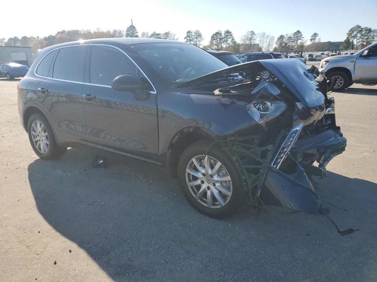2012 PORSCHE CAYENNE