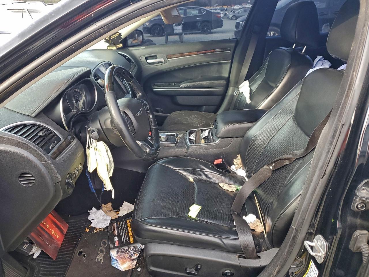 2016 CHRYSLER 300