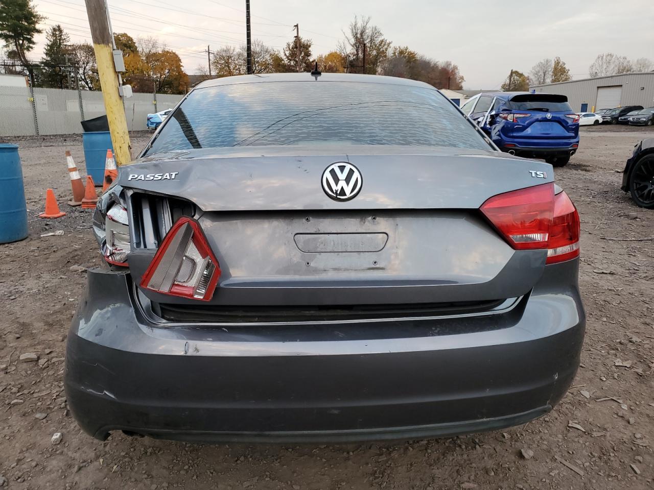 2014 VOLKSWAGEN Passat