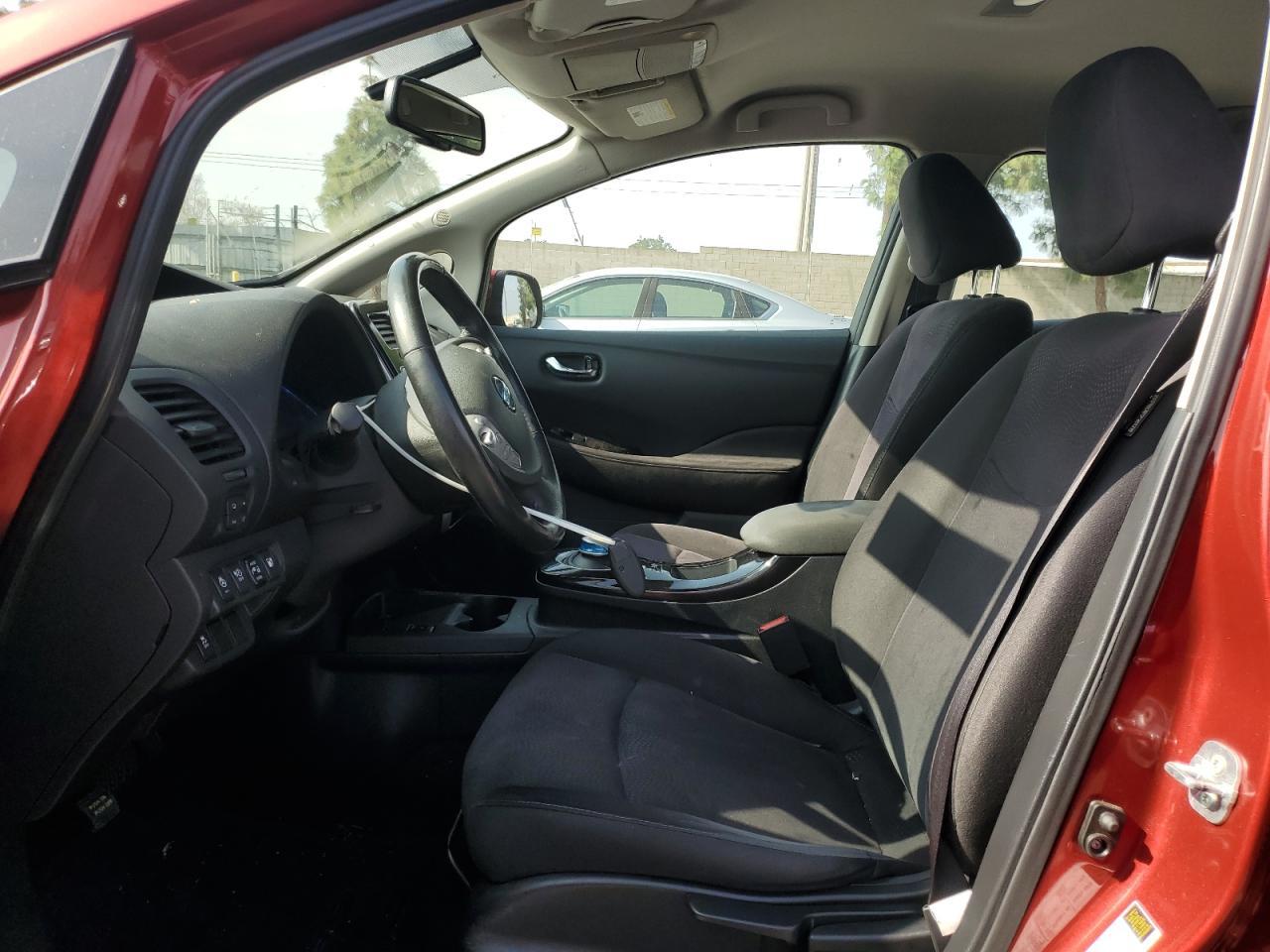 2015 NISSAN LEAF