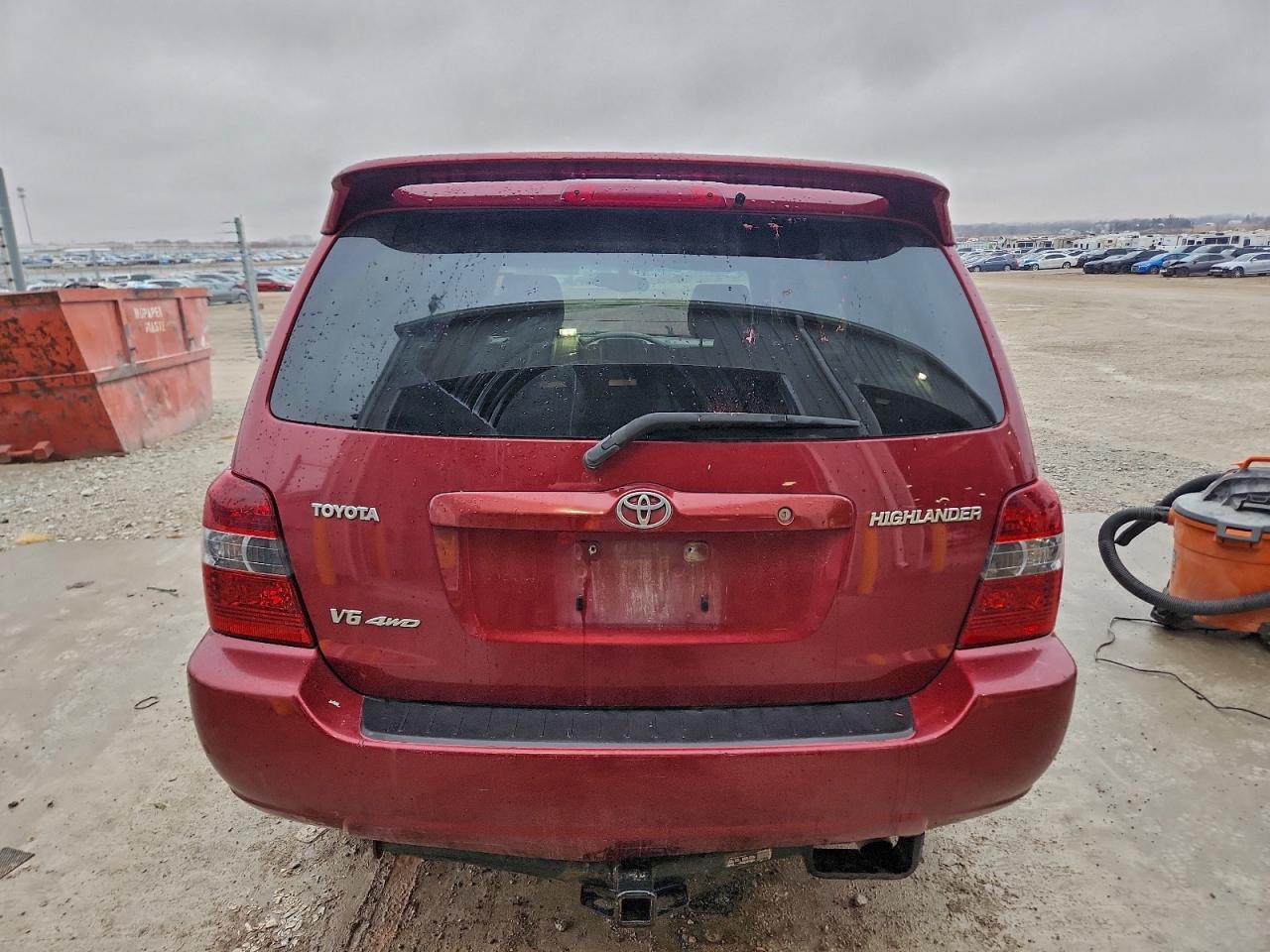 2004 TOYOTA HIGHLANDER