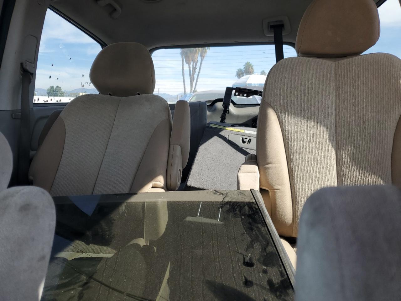 2009 KIA SEDONA