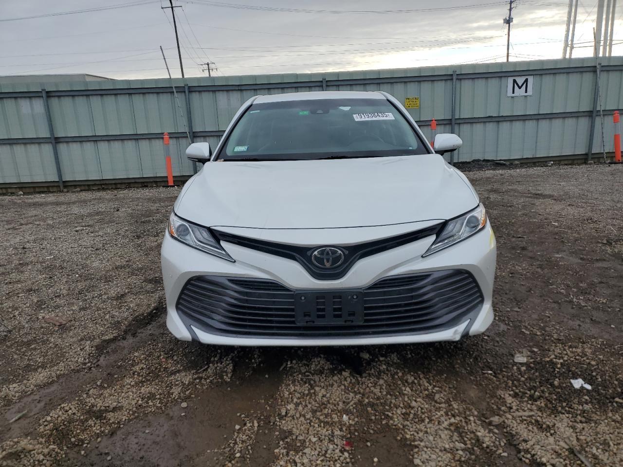2018 TOYOTA CAMRY