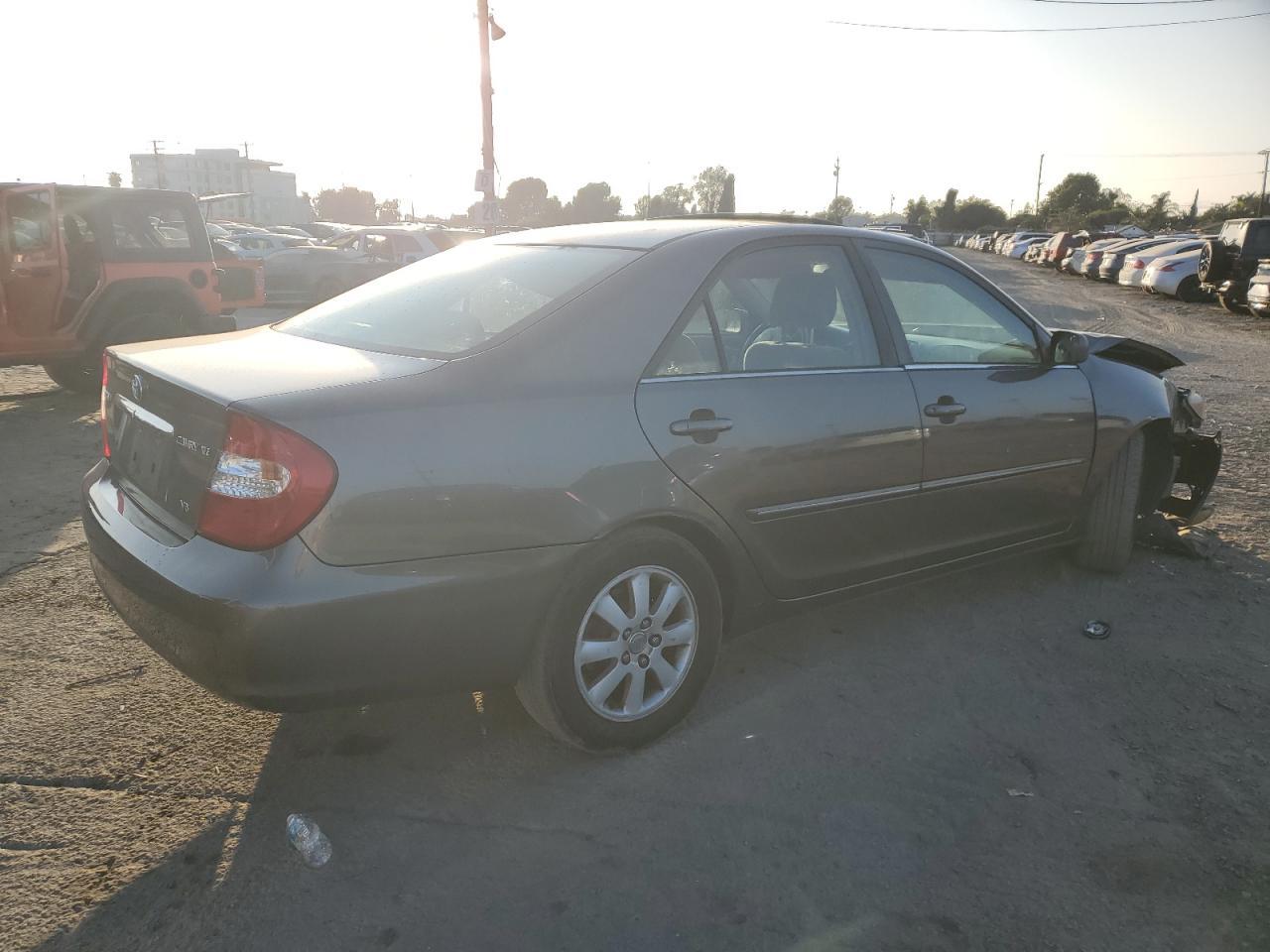 2004 TOYOTA CAMRY