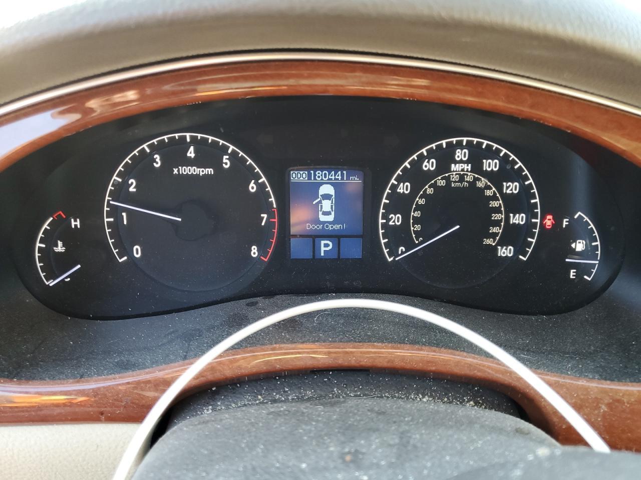 2012 HYUNDAI GENESIS