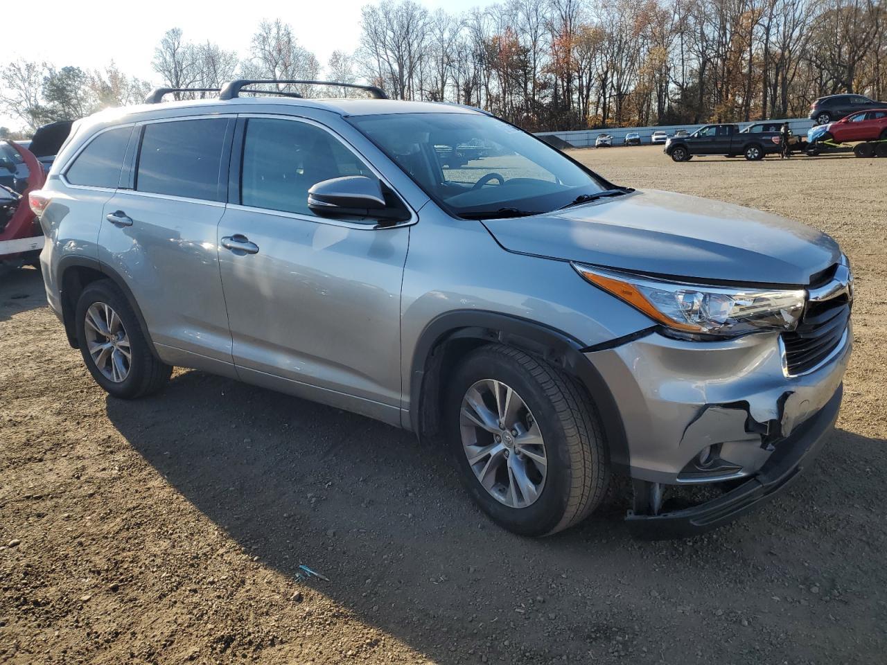 2015 TOYOTA HIGHLANDER