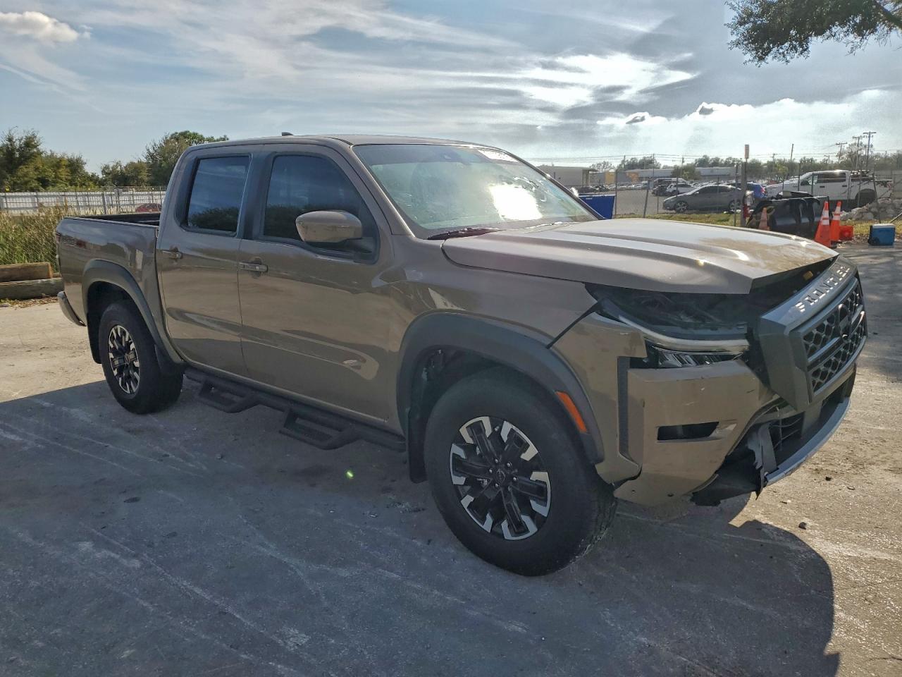 2022 NISSAN Frontier