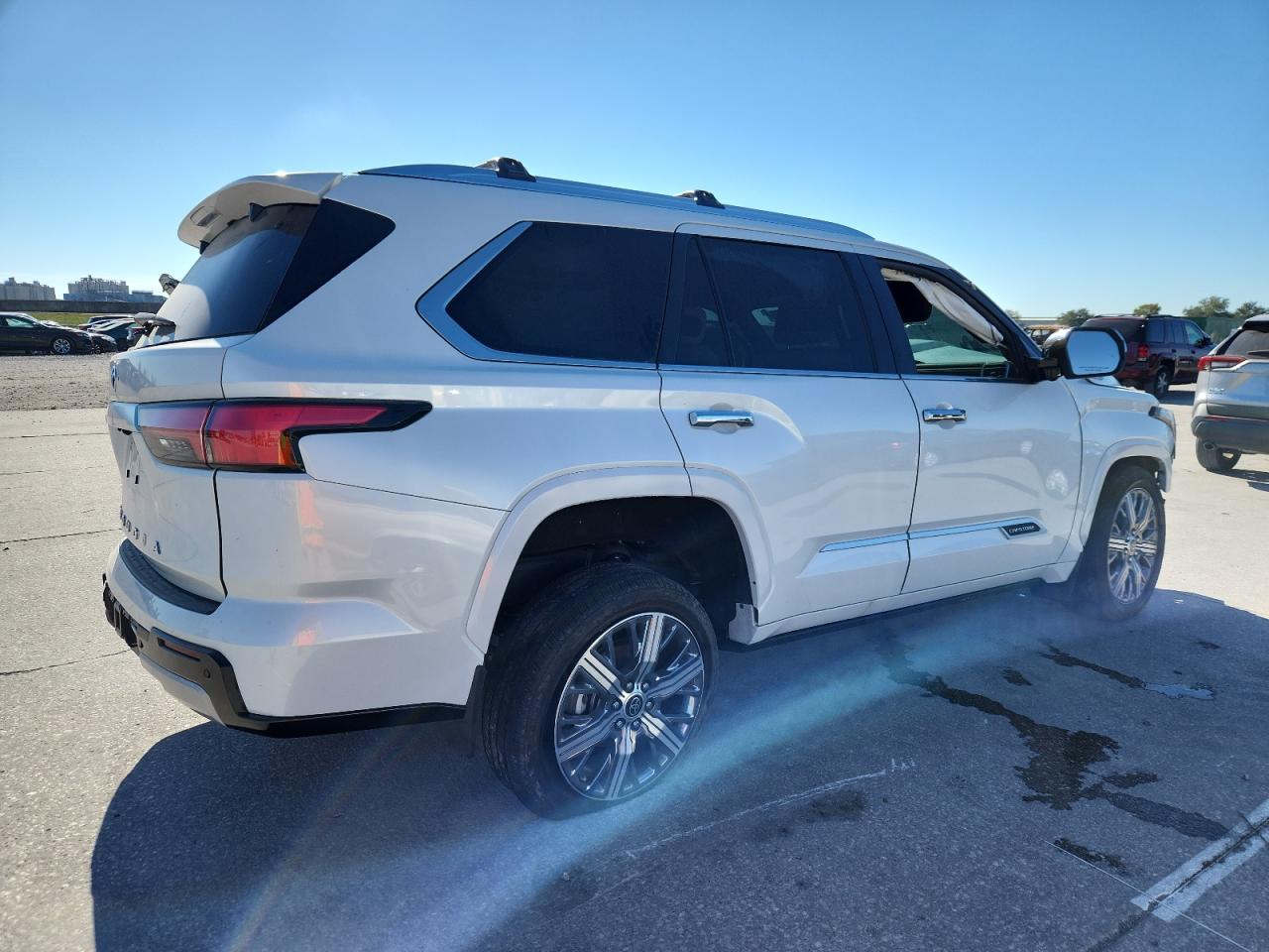 2024 TOYOTA Sequoia
