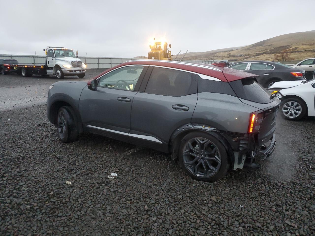 2025 NISSAN KICKS