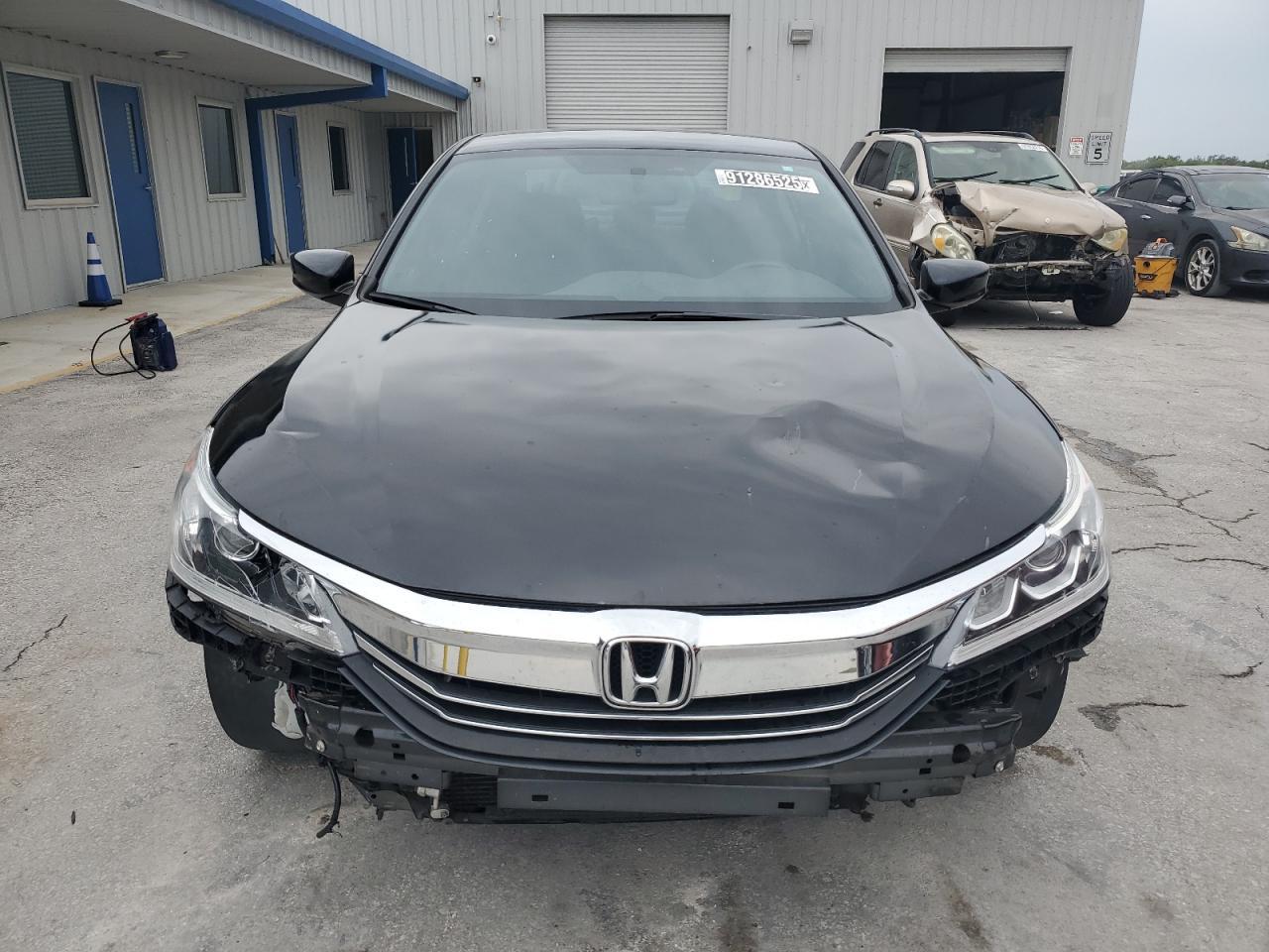 2017 HONDA ACCORD