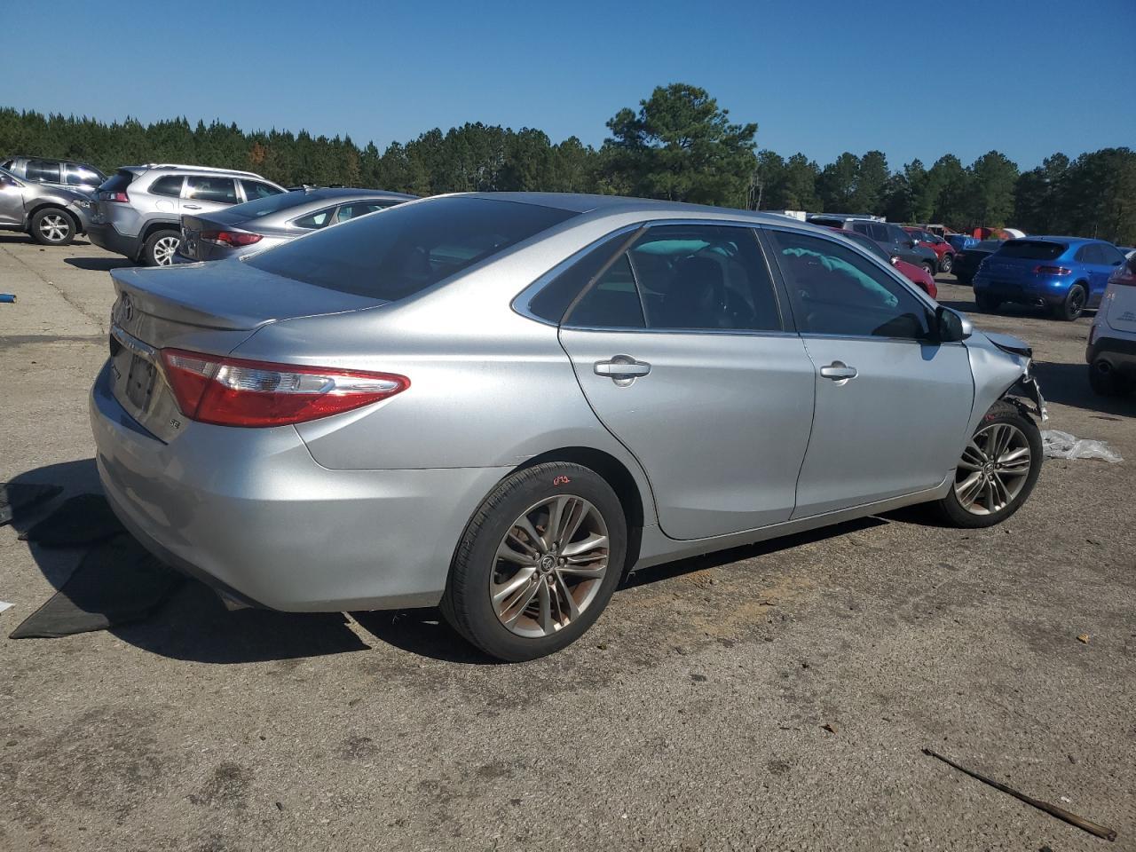 2016 TOYOTA CAMRY