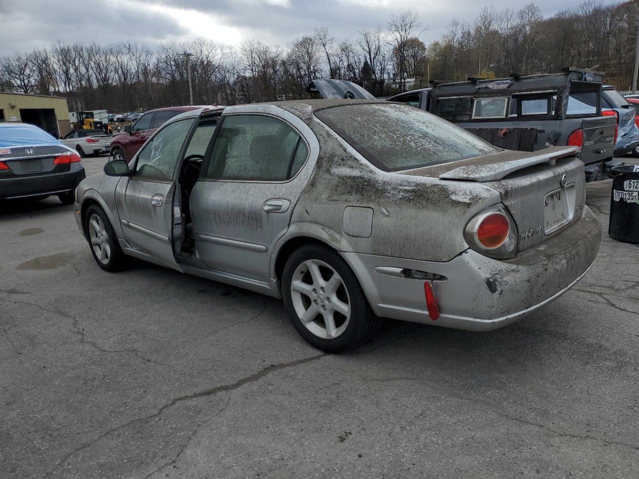2003 NISSAN Maxima