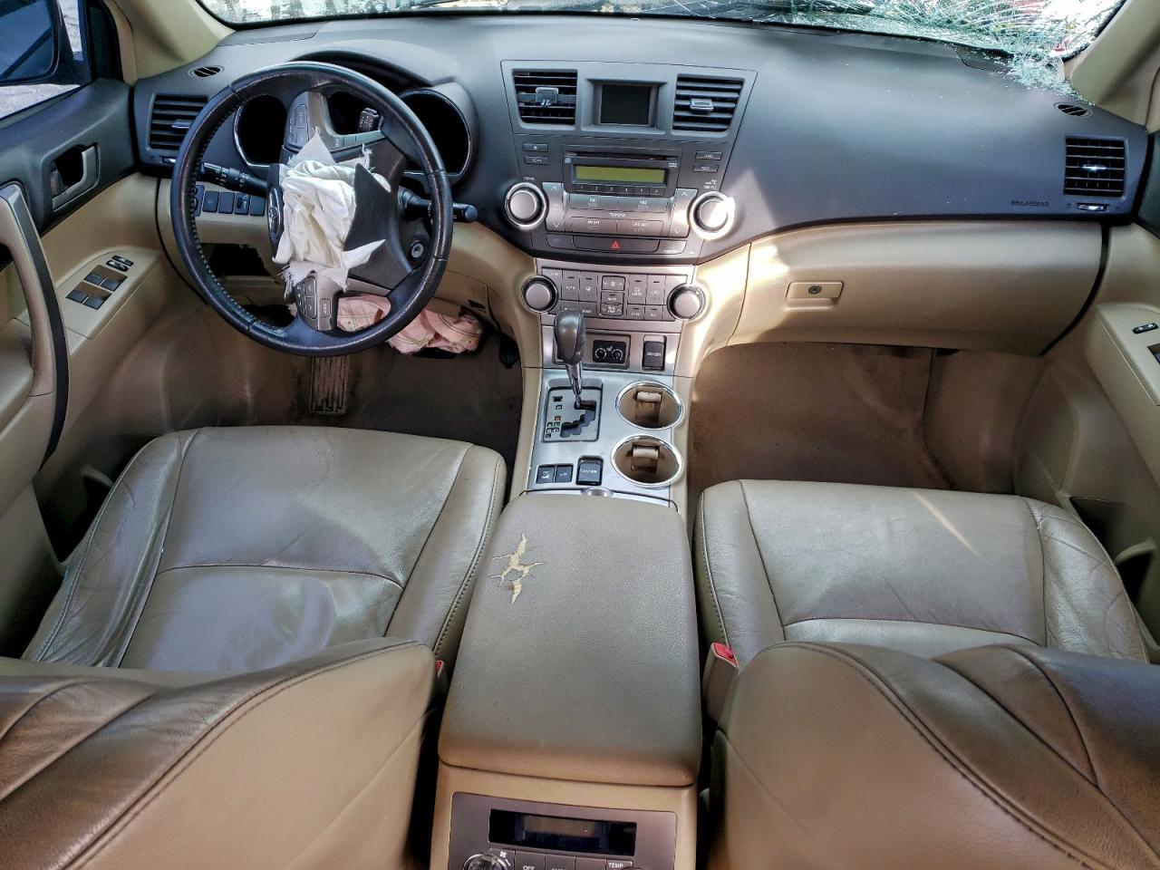 2010 TOYOTA HIGHLANDER