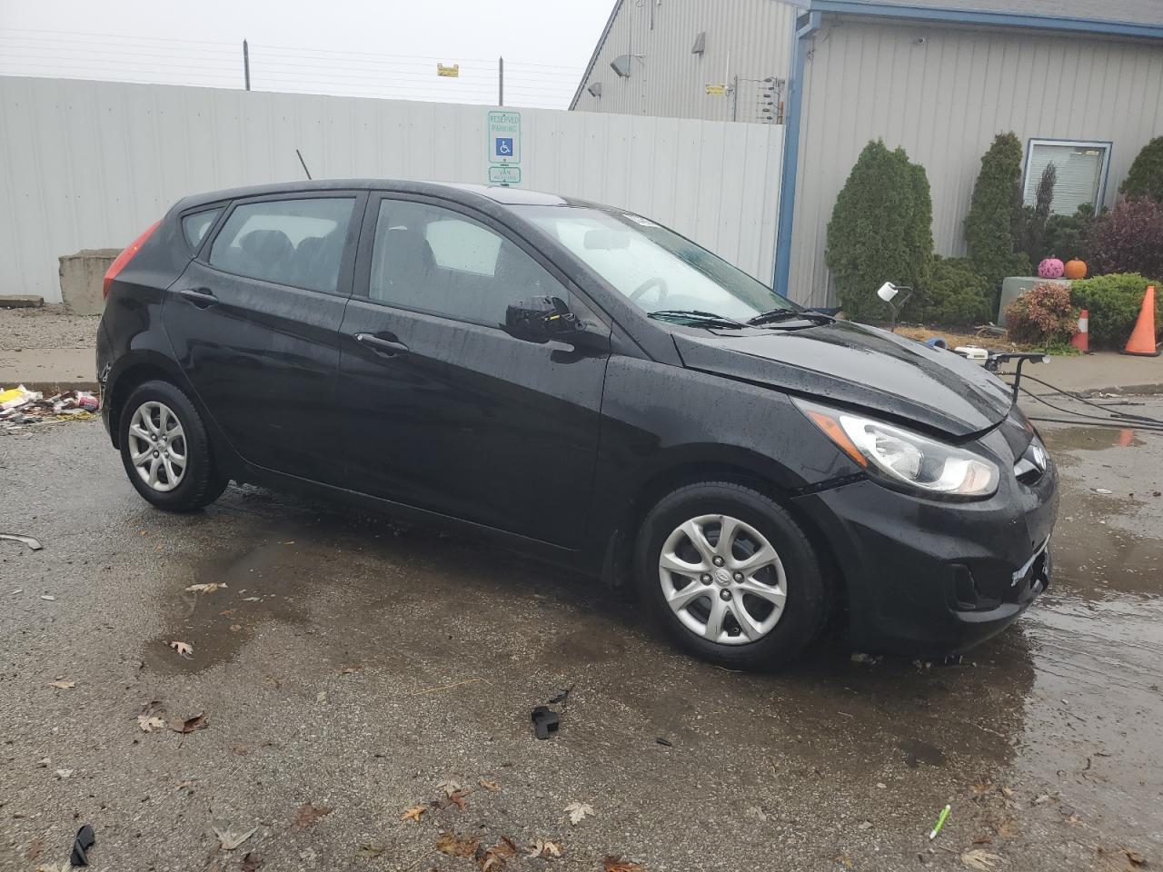 2013 HYUNDAI ACCENT