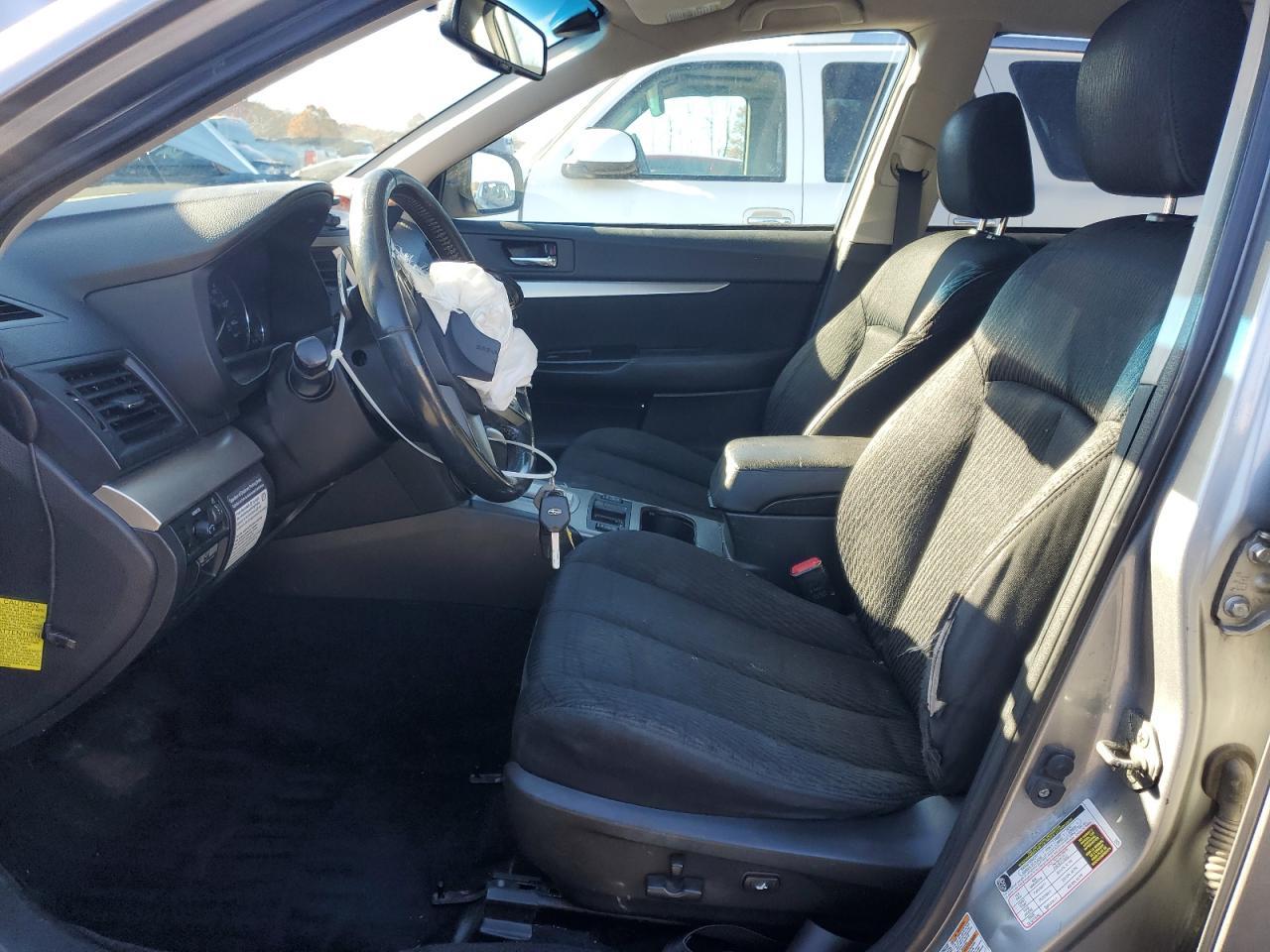 2010 SUBARU Outback
