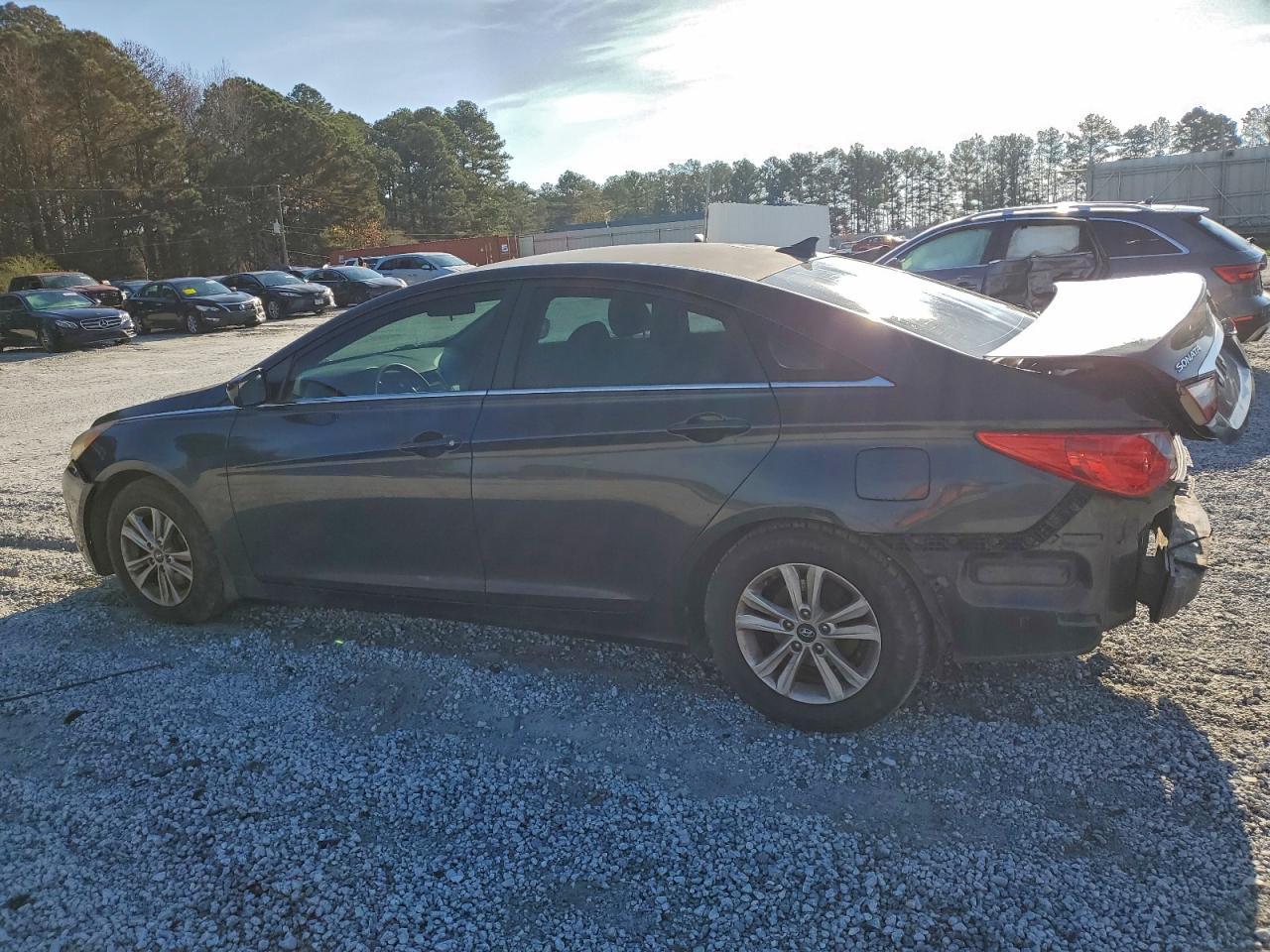 2011 HYUNDAI SONATA